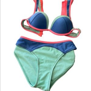 Bikini color lock bathing suit
